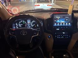 تويوتا لاندكروزر